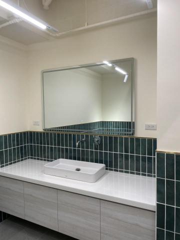 玖亦杉工程 - 廁所檯面磁磚裝潢