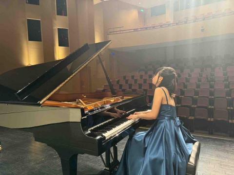 許秋葴 - 研究所畢業音樂會