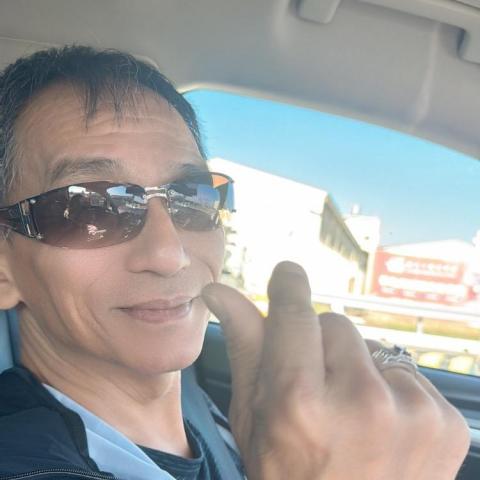 提供百葉簾服務的專家謝陳元