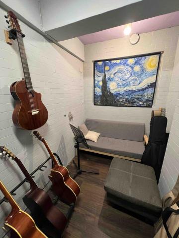 吳聖譯(入門/伴奏/彈唱/技巧/樂理 線上/實體吉他教學） - 教學環境