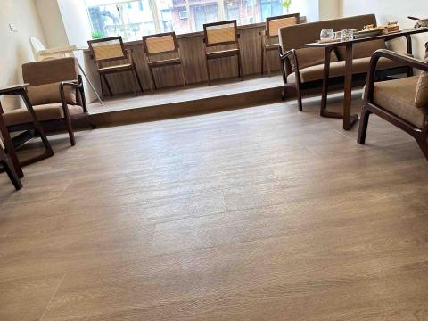 愛在家木地板 - 