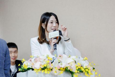 Bonnie暐婷 - 第三人生記者會