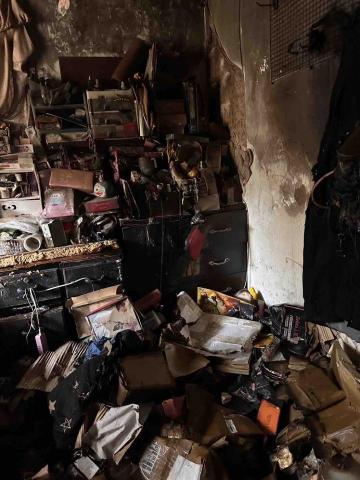 慈恩專業清潔 -  慈恩專業清潔

今日案場說明：高雄鳳山區火災現場清潔恢復

1️⃣居家清潔（長期定點清潔）
2️⃣分租清潔
3️⃣退租清潔
4️⃣交屋清潔
5️⃣空屋清潔
6️⃣重點區域清潔（如：廚房 浴室 臥室）
7️⃣大樓清洗水塔以及公寓清洗水塔
8️⃣水塔清洗
9️⃣浴室洗除垢清洗
?廚房油汙清洗
1️⃣1️⃣水冷空调水塔清潔
1️⃣2️⃣5~15灑水車出租、工程用水、
園藝澆花、道路清洗、抑制揚塵、自來水運送
1️⃣3️⃣消毒除蟲
1️⃣4️⃣清運清潔
1️⃣5️⃣ 窗型及分離式冷氣清洗
1️⃣7️⃣高樓外牆蜘