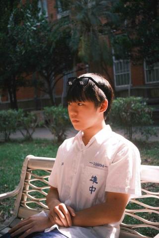 提供113學測考程服務的專家李恆宇