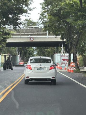 1688Taxi24H計程車 - 代駕服務，客人去拜訪客戶，喝了點小酒，但在南科附近凌晨2、3點叫不到代駕，客google maps 尋找計程車，順利找到1688Taxi，立刻安排代駕司機前往。