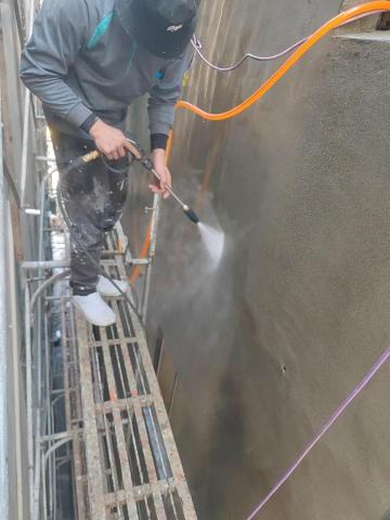 仁順防水工程 - 外牆高壓清洗