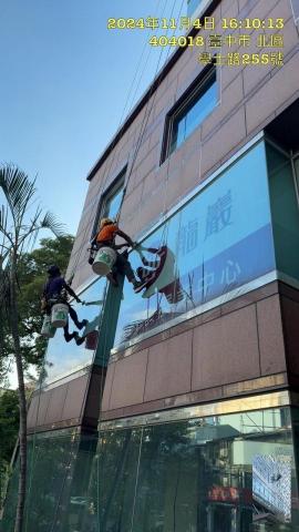 亮欣防水工程 - 外牆矽利康施作