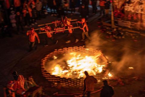 湛多媒體 - 馬祖北竿擺暝燒馬糧活動