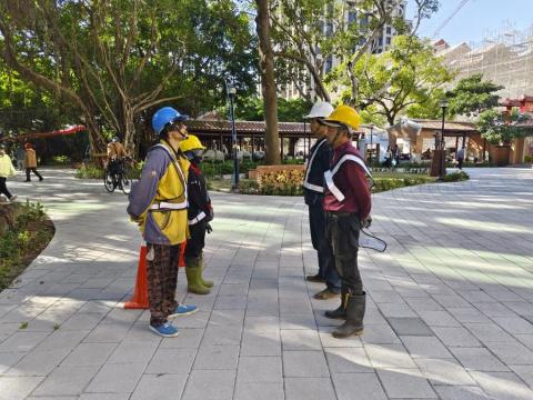 🪽森羽園藝 - 公園除草及灌木複層次修剪
