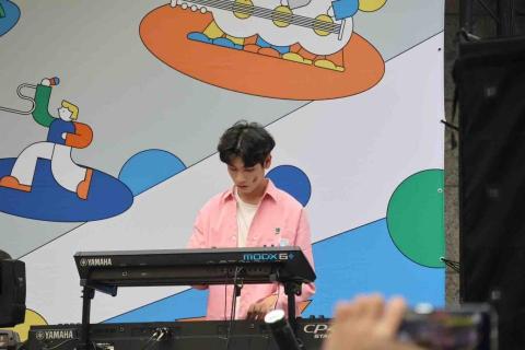 Alan鍵盤手，流行鋼琴彈奏，教學，樂團演出 - 坤泰熱音比賽鍵盤手