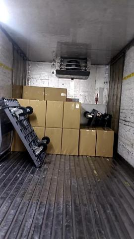 張廣勇 - 禮盒配送