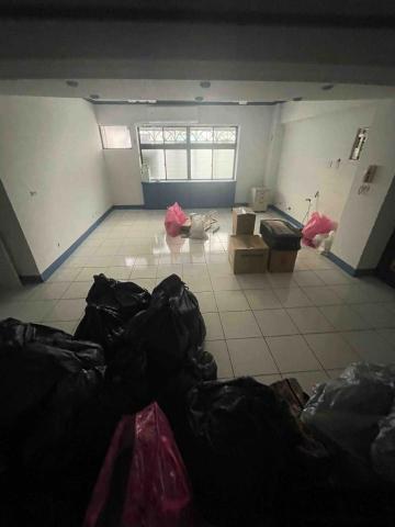 黃聖霖 - 鋪地板前