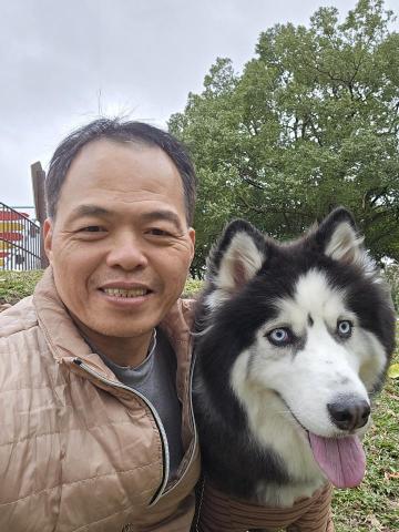 郭晉 - 客戶寄養哈士奇