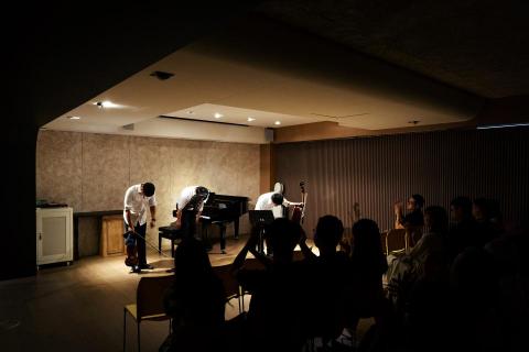 楊子震 - Caf&eacute; Music 鋼琴三重奏音樂會