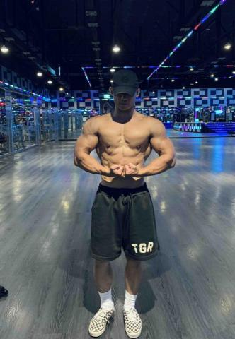 劉益廷 - 協助選手備賽
*方式一對一對練
*相關重量突破輔助
*訓練菜單安排
*細節調整
*狀態調整
*飲食安排
*定期找專業裁判審視 劉益廷 - 協助選手備賽
*方式一對一對練
*相關重量突破輔助
*訓練菜單安排
*細節調整
*狀態調整
*飲食安排
*定期找專業裁判審視