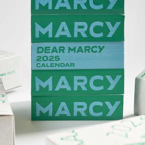 等等設計工作室 - 日曆設計｜2025馬曆《自信曆》
#StepByStep #DayByDay
#色彩計劃
整體顏色，朝氣明亮，同藍天、綠地與大海，無不是生機的顏色，象徵充滿希望的感覺。