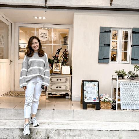 提供兒童美語補習班比較服務的專家Vivian