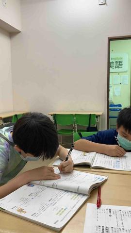 鄭羽岑 - 國小學生輔導