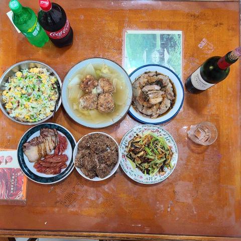 錢牧青 - 臘味炒飯、素什錦、梅干扣肉（畫質不好見諒）