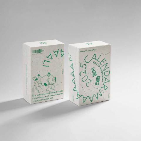 等等設計工作室 - 日曆設計｜2025馬曆《自信曆》
#StepByStep #DayByDay
設計上呈現出的是自信的結果，我們一天一天一步一腳印地練習，總有一天！我們也會是那個文字裡的人。
外盒引用《小王子》裡的一段話：「ALL GROWN-UPS WERE ONCE CHILDREN... BUT ONLY FEW OF THEM REMEMBER IT.」
「每個大人都曾經是小孩，但只有少數人記得。」