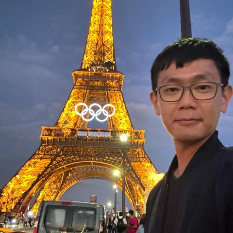 提供電力服務的專家張宜翔