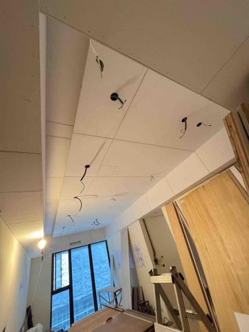 陳又健/翔奕水電企業社 - 裝潢場挖孔拉線