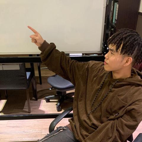 提供行動式教學服務的專家徐潤寬