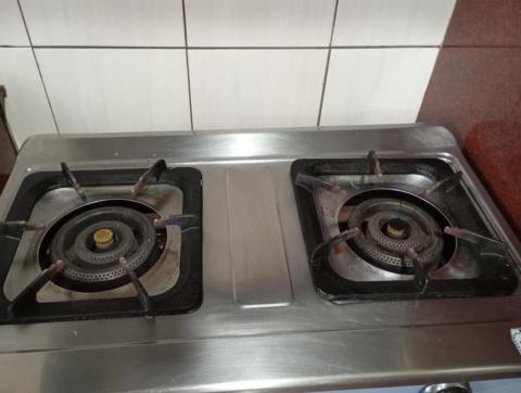 大胖~居家清潔 - 瓦斯爐打掃前