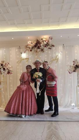 婚禮活動尾牙各式活動主持人毛麗人 - 與新人合影