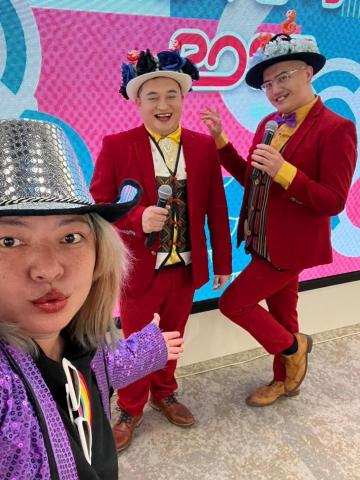 婚禮活動尾牙各式活動主持人毛麗人 - 主持諾薇爾森鋼企業尾牙主持