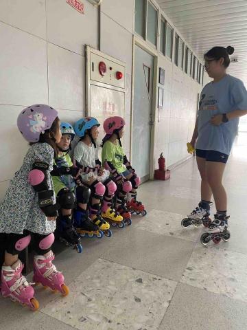 阿倫直排輪 - 零基礎班，小班制教學！