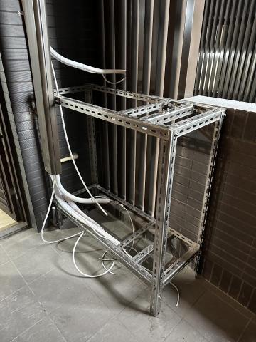 百捷空調 - 上下曾 二台冷氣角鐵架施作