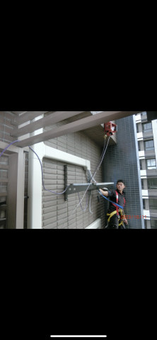 百捷空調 - 牆外危險施工