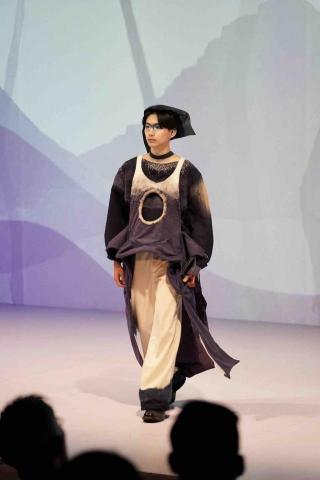 模特Lian - 實踐走秀