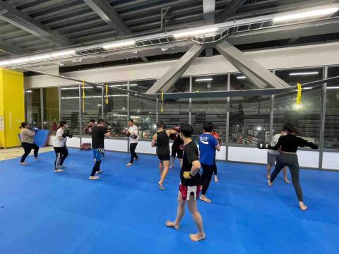 佳燁教練_現役泰拳、踢拳國手 - 