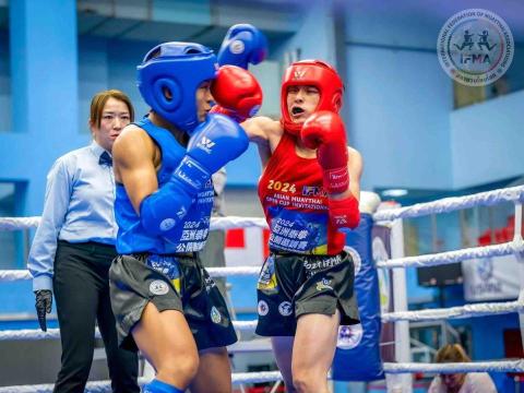 佳燁教練_現役泰拳、踢拳國手 - 