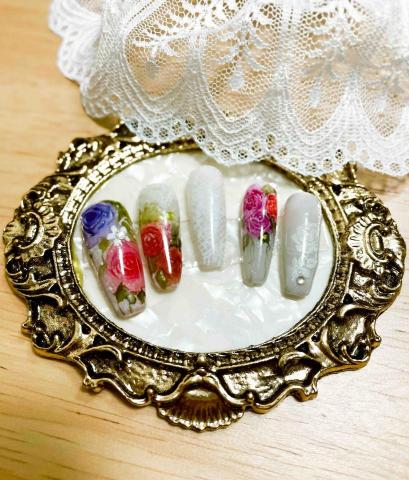 潤潤美體護膚美甲 - 水彩花卉美甲