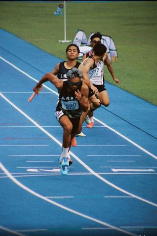 小黑教練 跑步教學/短跑衝刺/肌力訓練/體適能 ☀️ - 