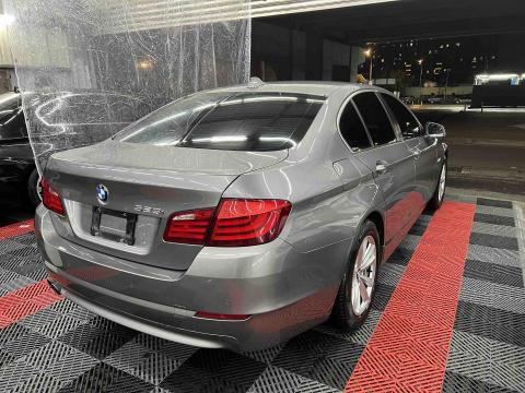 潔亮車體美學 - 