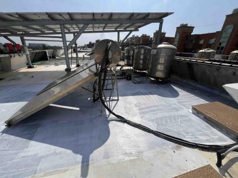 王友杰 - 屋頂防水