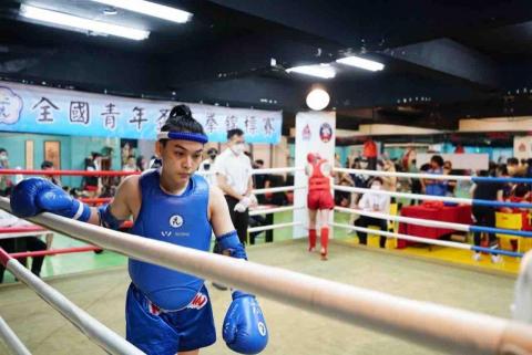 佳燁教練_現役泰拳、踢拳國手 - 