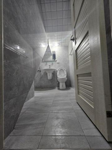 陳鵑兒 - 永康一樓梯下浴室整修