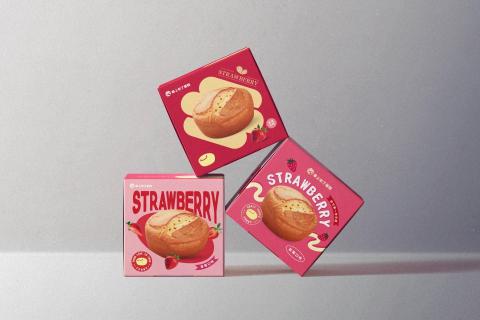 Mark Kuo - 古早味草莓蛋糕包裝設計