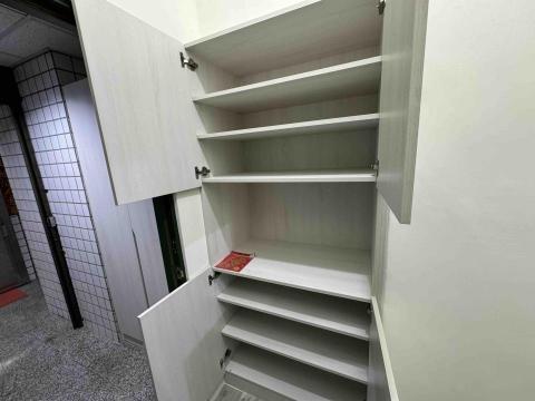 誠璟裝潢室內設計 - 