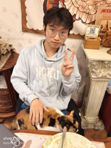 提供高中物理服務的專家洪楷崴