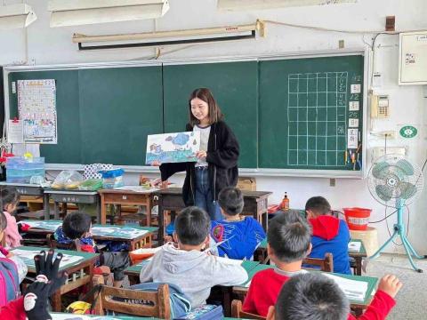 提供諮商dcard服務的專家Belle Xie專業家教