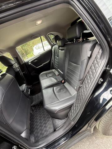 冠鑫旅遊包車 機場接送 - 