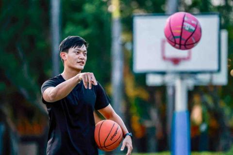 Coach wang 籃球訓練 -  Coach wang 籃球訓練 -