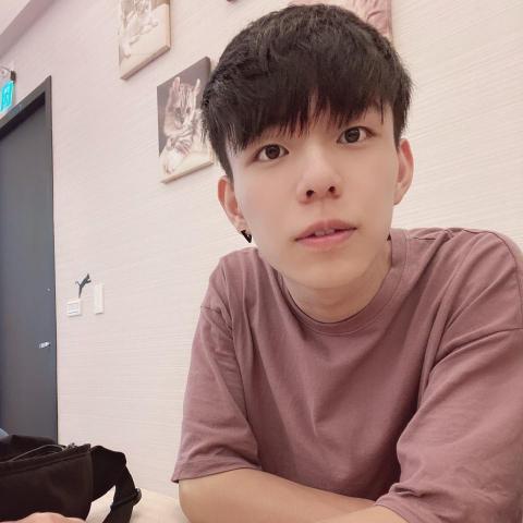 提供數學老師服務的專家黃敏睿