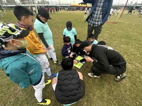 MatiasGodoyAcademy - 帶小朋友參加比賽